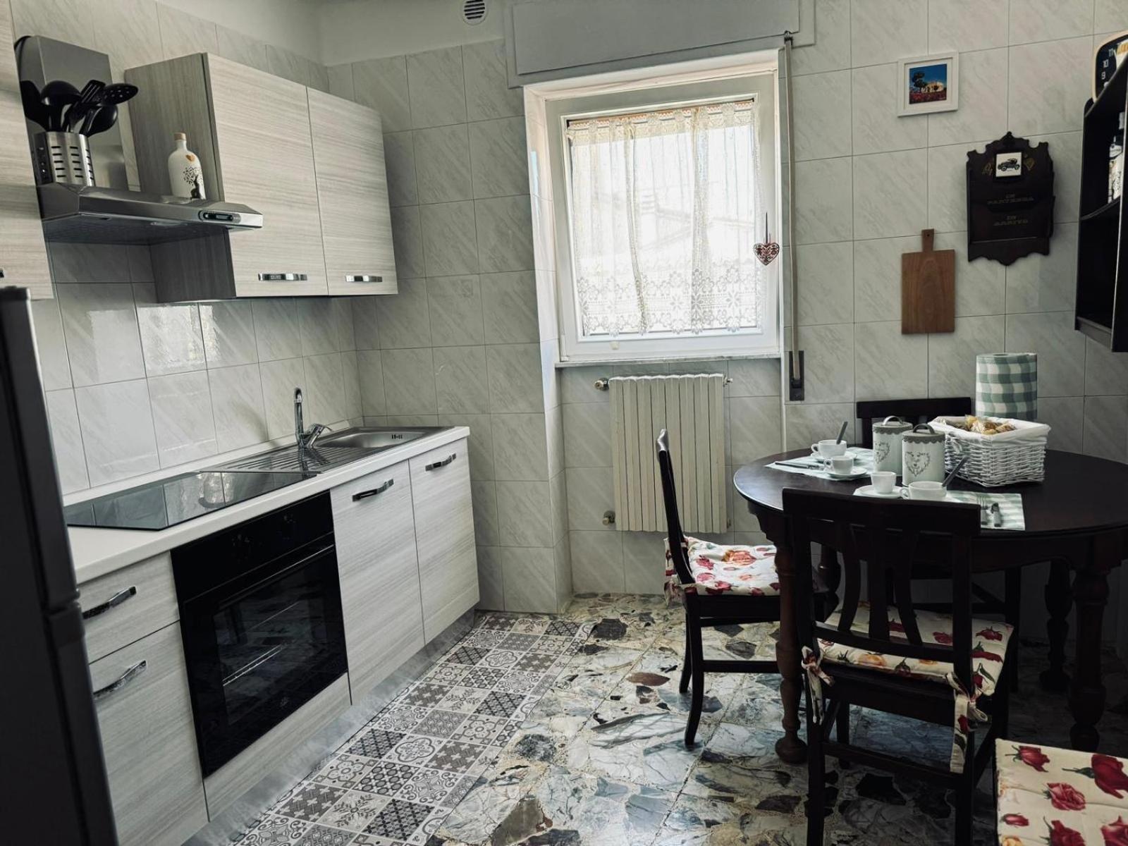 Ely House Apartamento Monte SantʼAngelo Exterior foto
