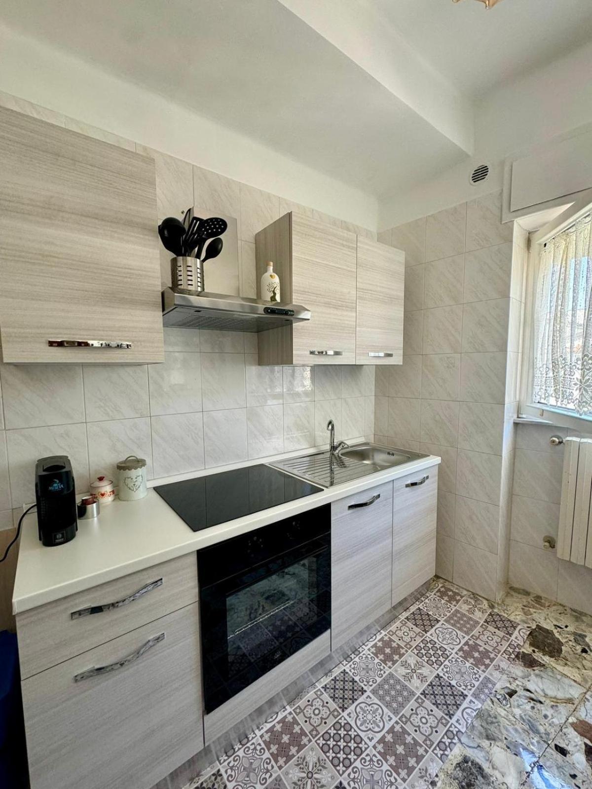Ely House Apartamento Monte SantʼAngelo Exterior foto