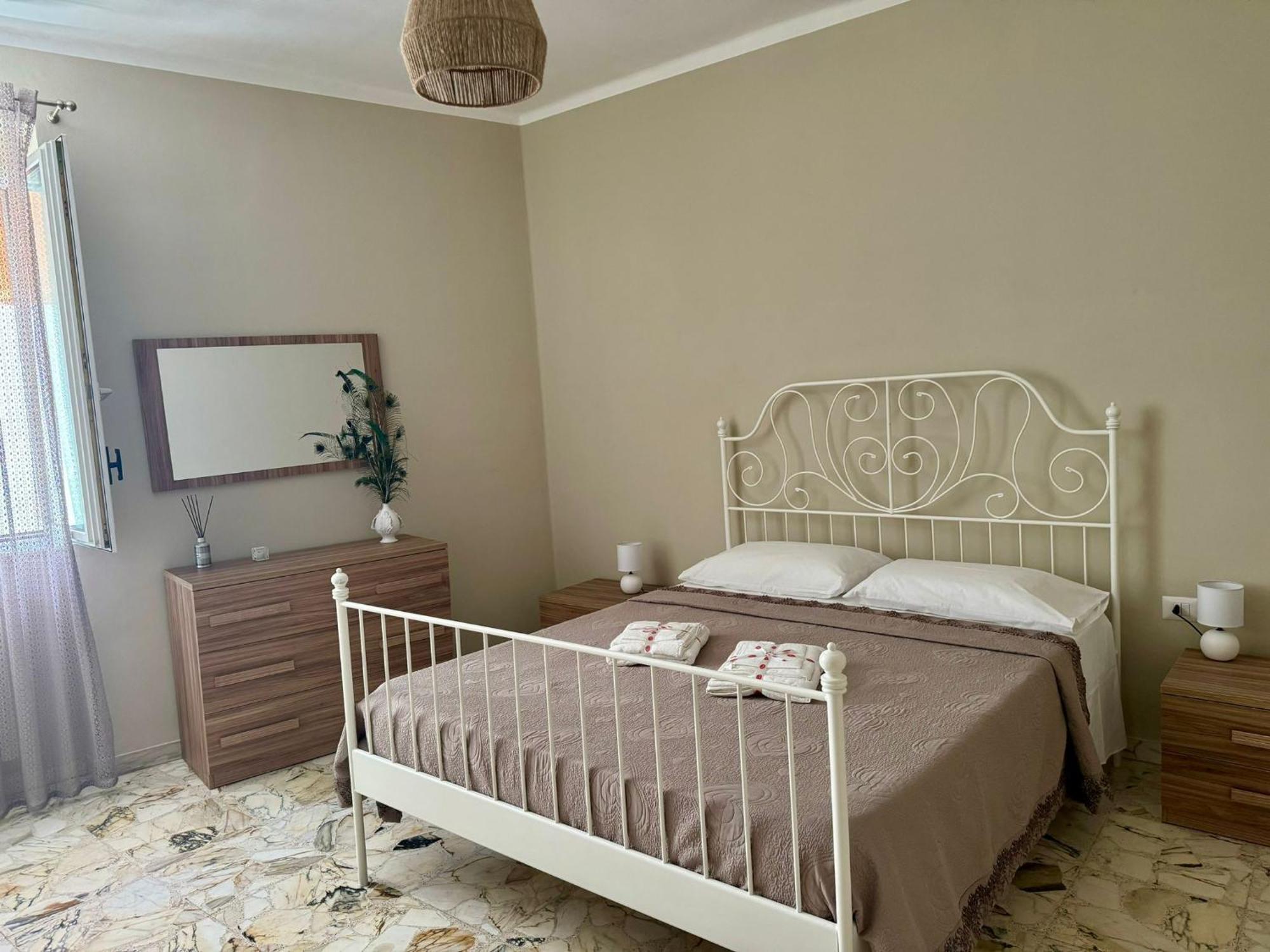 Ely House Apartamento Monte SantʼAngelo Exterior foto