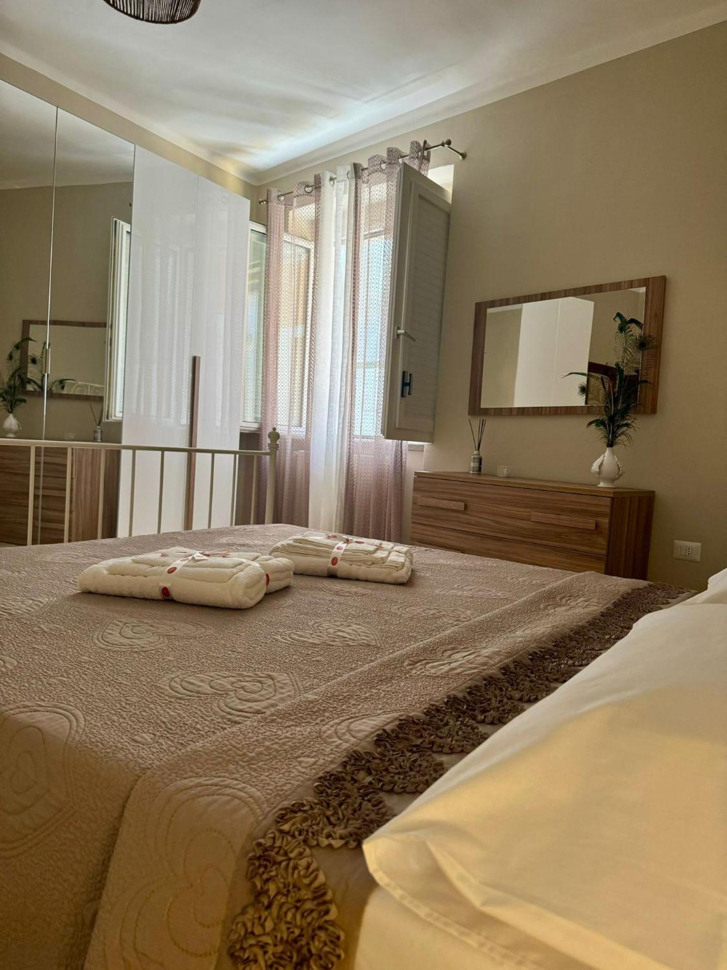 Ely House Apartamento Monte SantʼAngelo Exterior foto