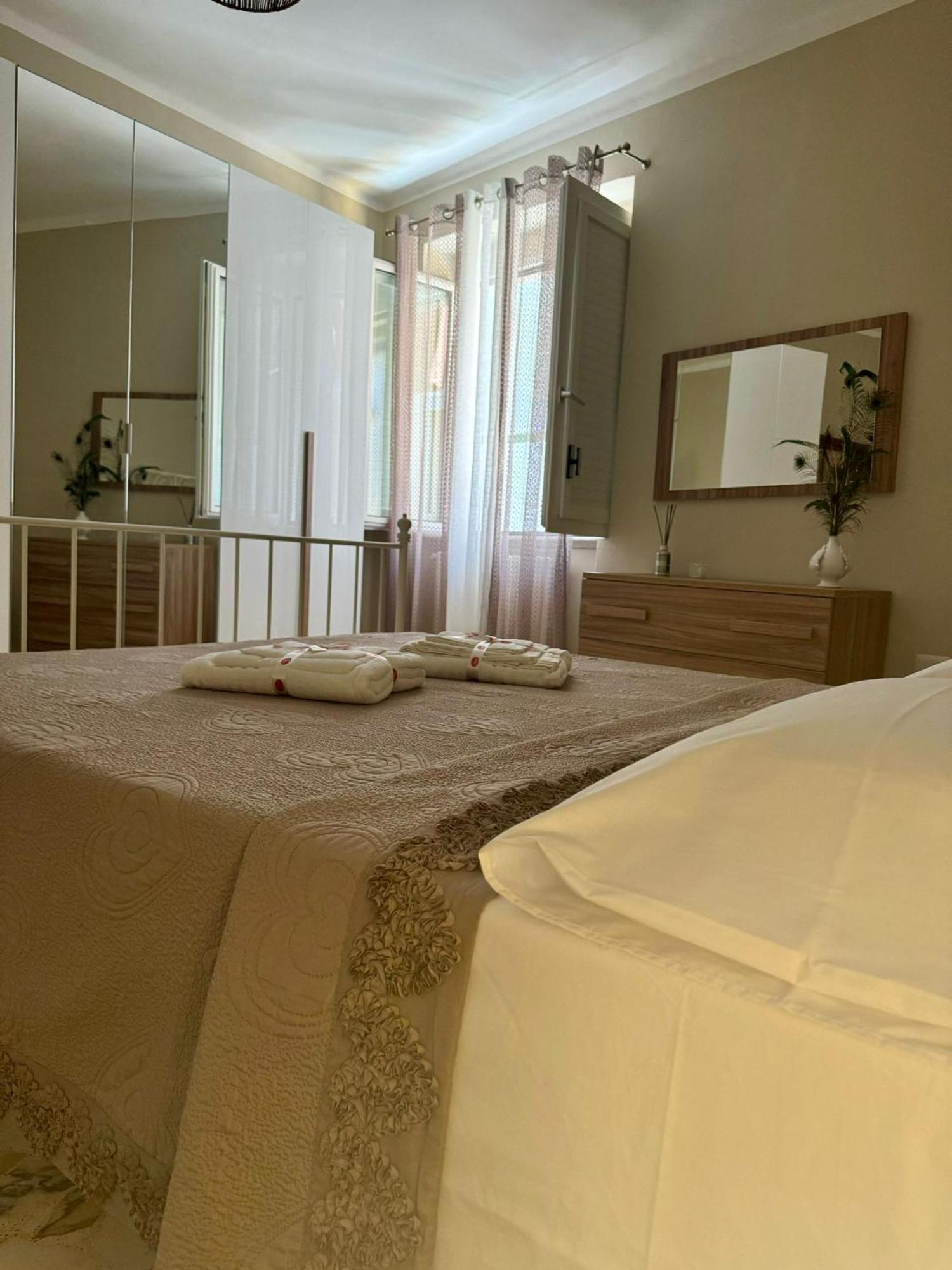 Ely House Apartamento Monte SantʼAngelo Exterior foto